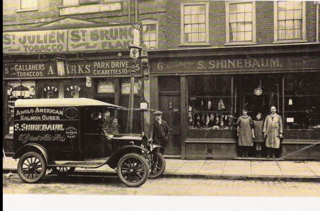 About 1920.  6 Great Alie Street. London E.1 (later 36 Alie street) .   Where Cyril was born